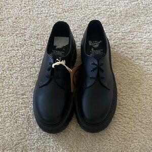 NWT men’s vegan Dr. Martens V1461 Quad Mono size 8